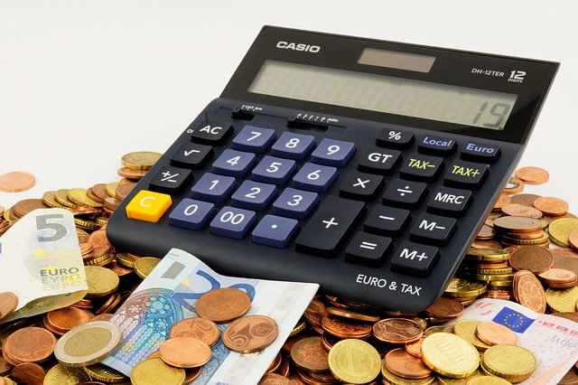 お金がなくても平気な星座ランキング！何にお金を使ってしまうかも解説！