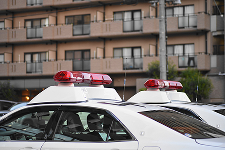 警察が家に来る夢