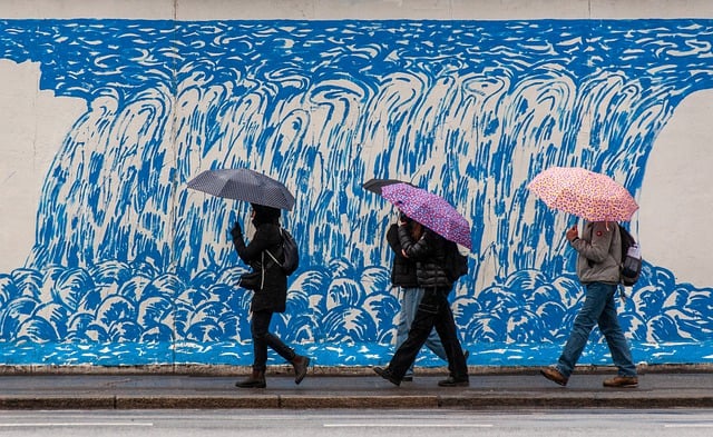 雨のおかげで異性と出会ったシチュエーション6選！