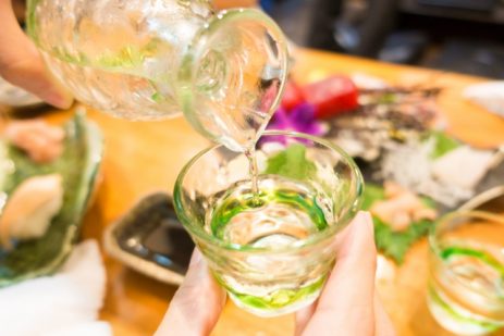 夢占い－酒・アルコールの夢は何を意味するのか？