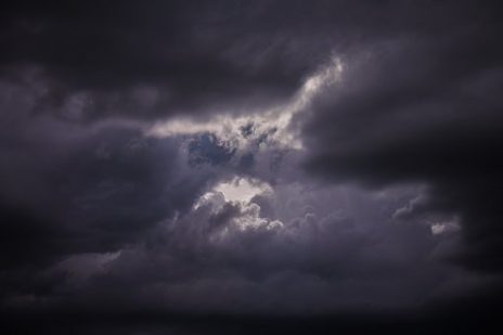 梅雨を快適に過ごしたい？不快な症状を解消しましょう！