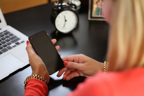 夢占い－携帯電話・スマホの夢は何を意味するのか？