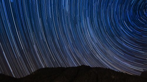 なぜ今電話占いが人気を集めているのか