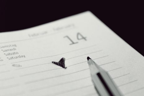 【誕生日占い】14日生まれの性格と恋愛の傾向は？