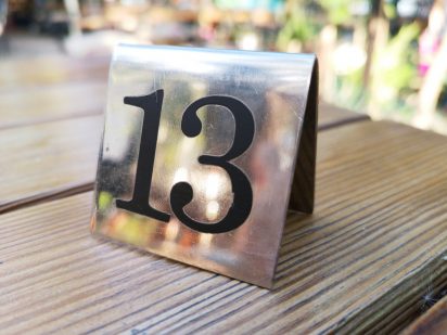 【誕生日占い】13日生まれの性格と恋愛の傾向は？