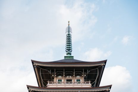 【目的別】新年最初に神様へご挨拶！全国の初詣スポットとそのご利益をご紹介