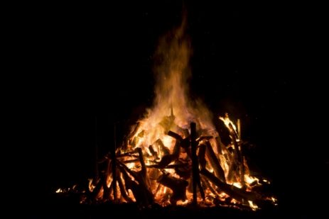 正月飾りどうしてる？年神様の送り火【とんど焼き】