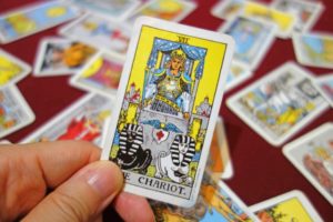 タロット?4月の運勢と春カラー診断