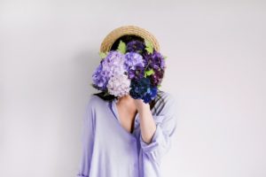 梅雨・夏の開運にはこの花！恋愛運や金運アップに効果のある夏の花風水