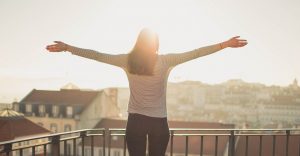 おうち時間を充実させる！最近気持ちが落ち込んでいる人のための新しい習慣