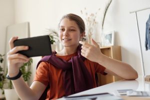彼となかなか会えなくて寂しい！一緒に楽しめるオンラインデートのススメ