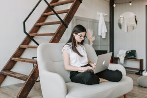 彼となかなか会えなくて寂しい！一緒に楽しめるオンラインデートのススメ