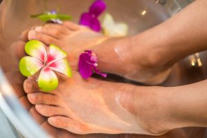 あなたの運気が下がっているのは”足の裏”のせいかも！？今すぐできる足の裏開運法